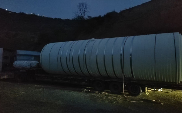 银川圆桶运输途中